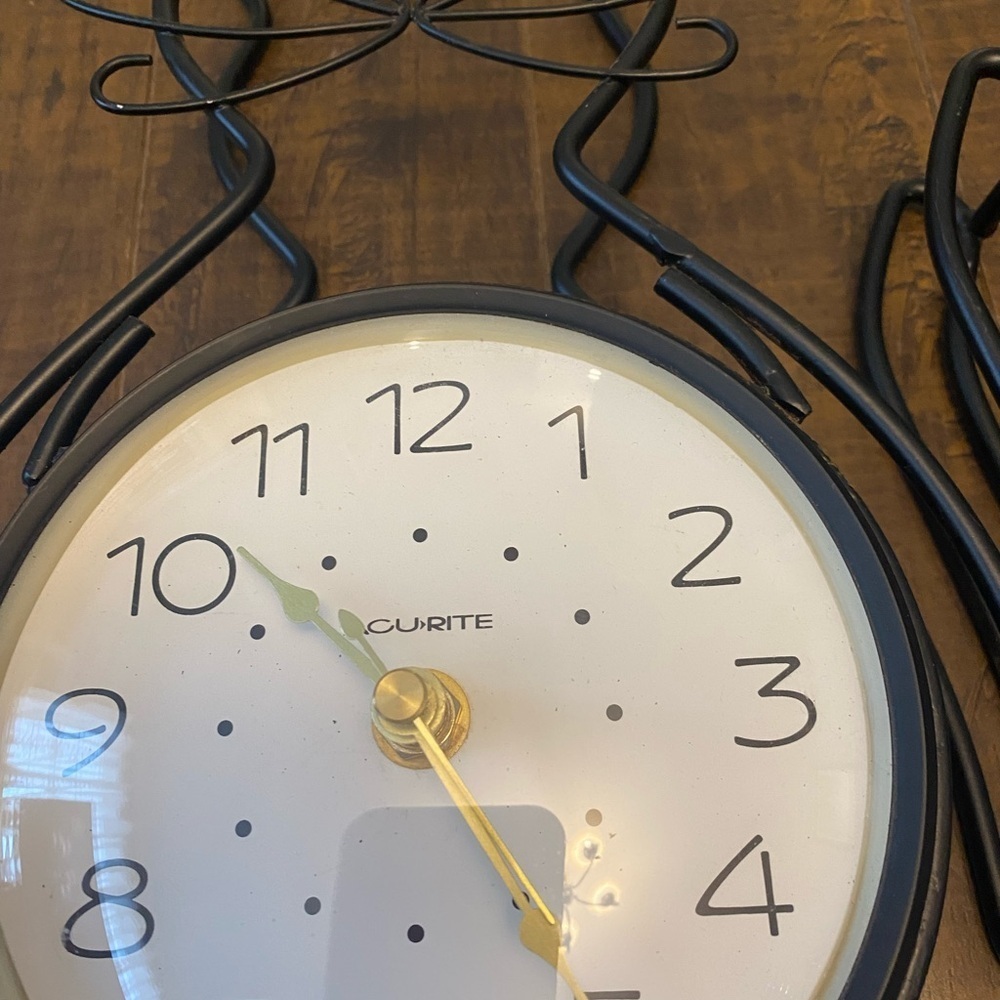 Acurite Black cat metal clock - Picture 4 of 6